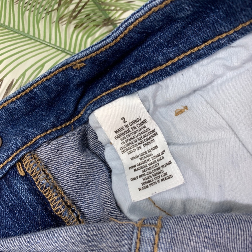 Aeropostale Midi Cuff Stretch Jean Shorts - Picture 6 of 8